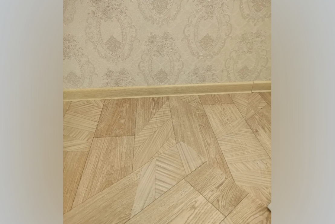 Плинтус ПВХ Идеал Классик 70мм 2,2м 218 Дуб европейский