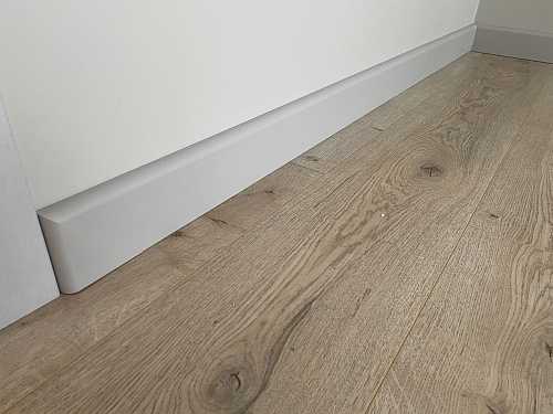 Плинтус МДФ Лука Пл 80МДФ.2700.Point line 24062 Айс грей