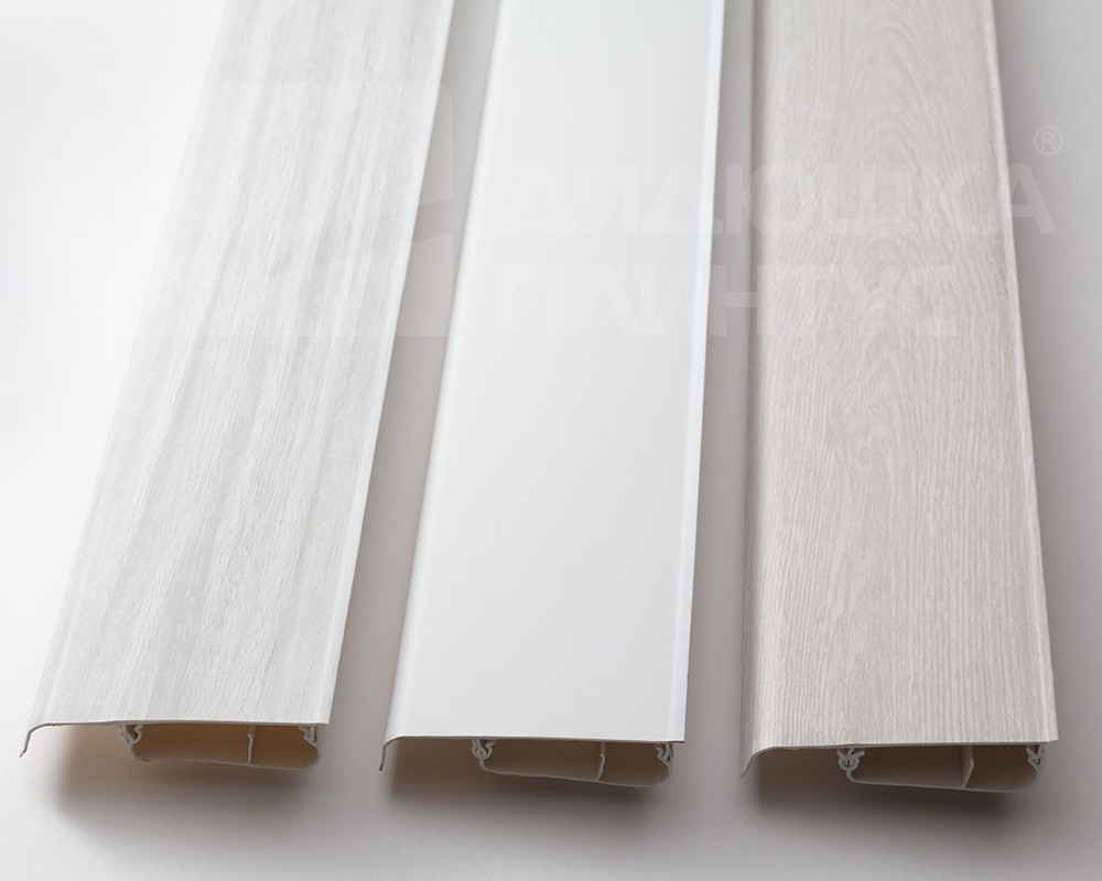 Плинтус ПВХ Salag Lima 72мм 2,5м. Белый гумпи