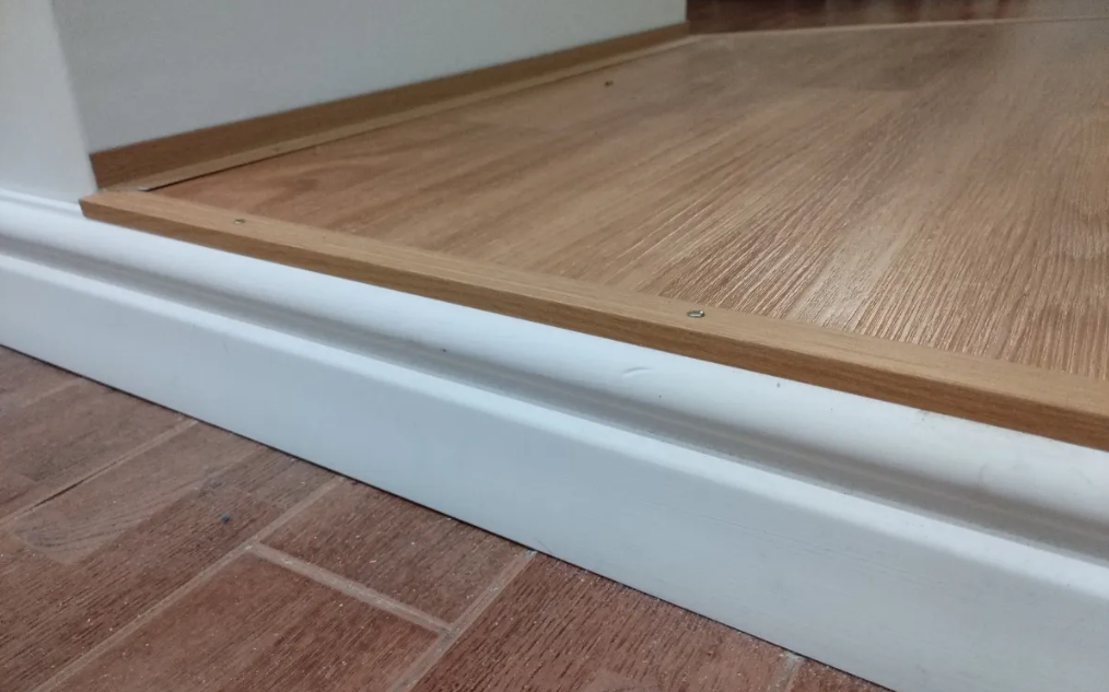 Порог угловой ПУ 01.900.045 Дуб дымчатый