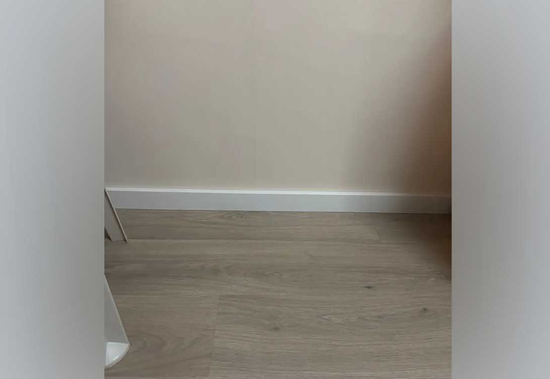 Плинтус МДФ Smartprofile Strong 80М Дуб винтаж светло-серый