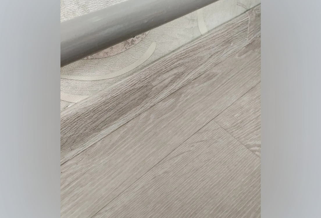 Плинтус ПВХ Волшебная палочка 58мм 2,2м 5810