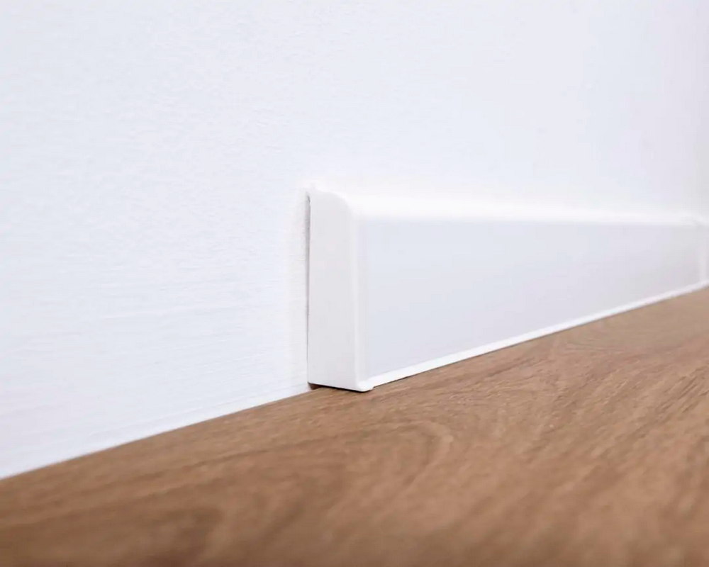 Плинтус Arbiton VIGO60 001 Белый 2,2 м