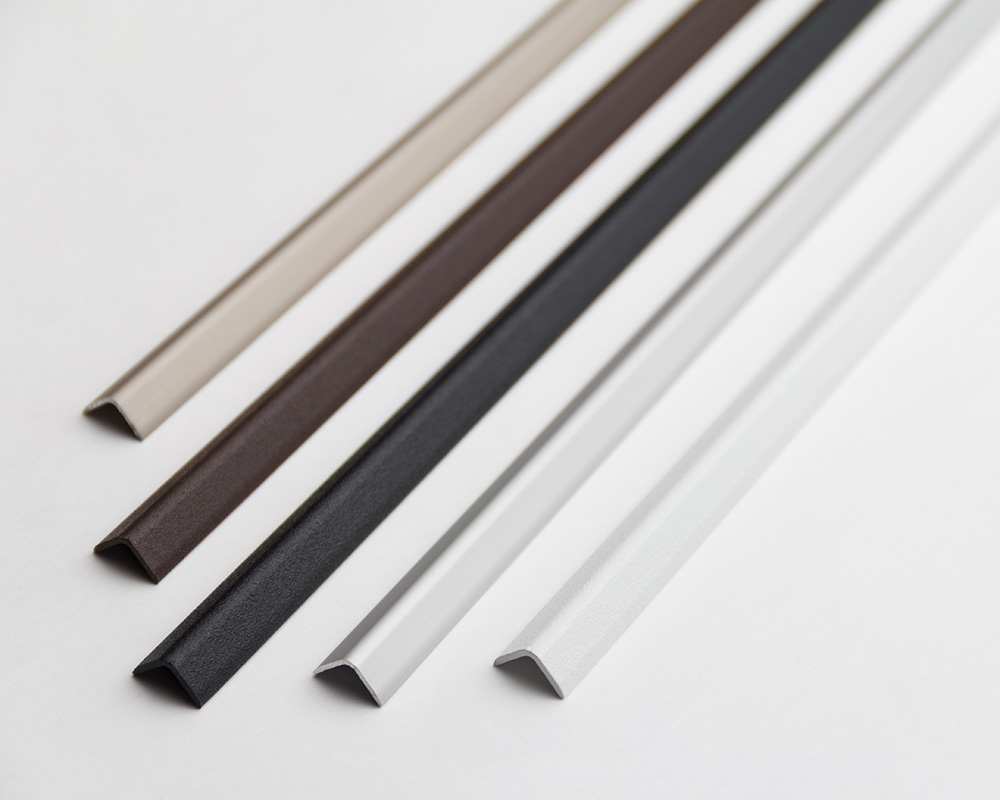 Угол наружный алюминиевый УО 01-27.2700.020