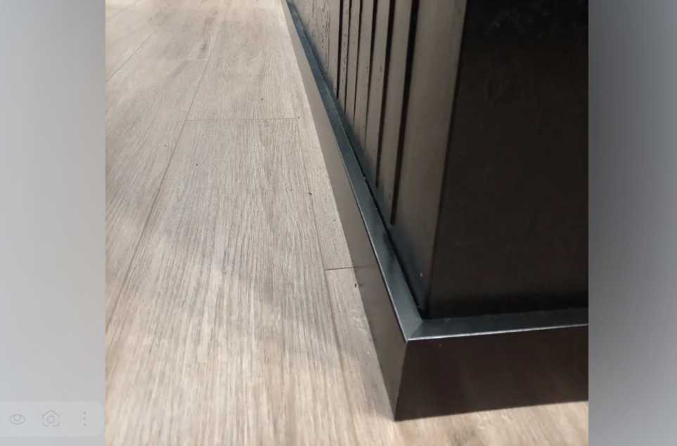 Плинтус МДФ Волшебная палочка. Гарден 211 Черный