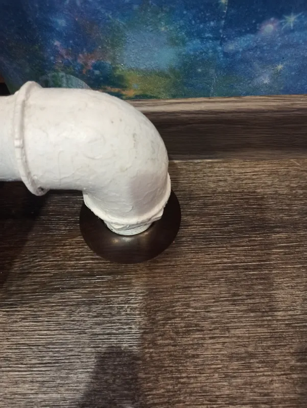 Обвод для труб 1/2 ПВХ ИДЕАЛ 22мм 302 Венге Черный