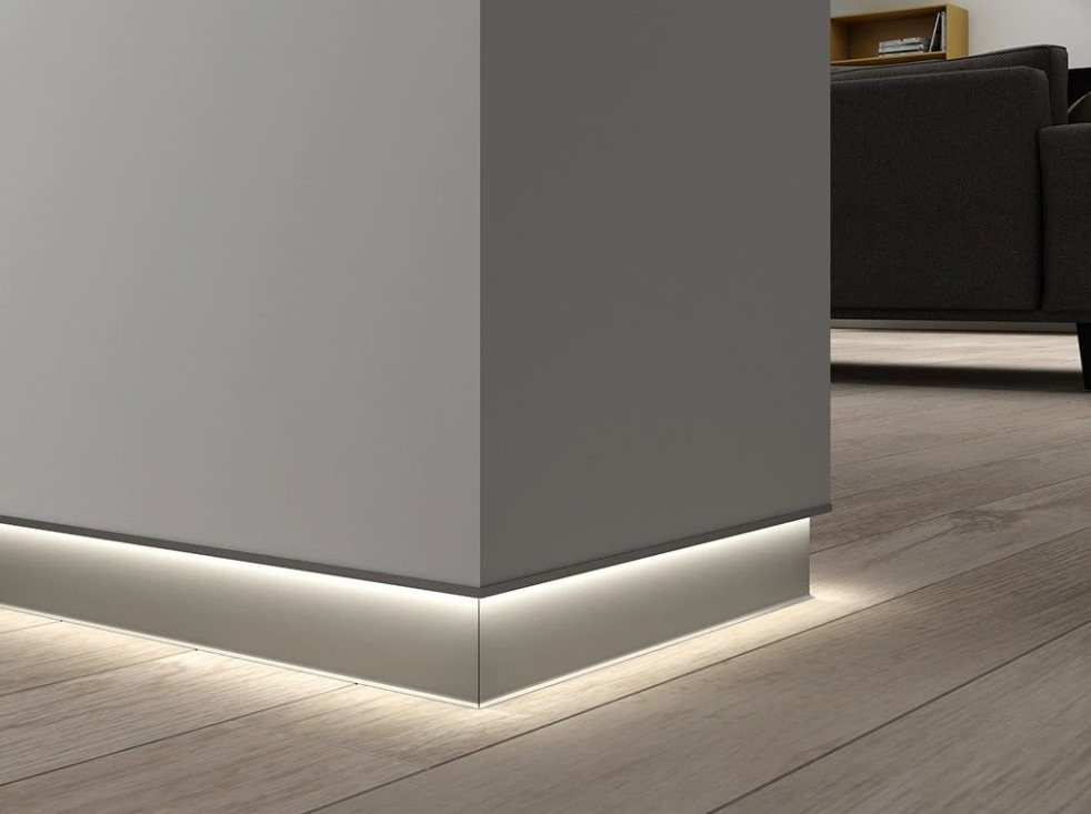 Плинтус алюминиевый Progress PKLEDAA 80A 2,0м 80 мм Серебро