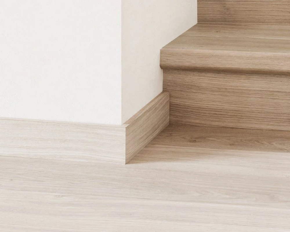 Плинтус напольный Salag Alpha 80 Замок 2,4м